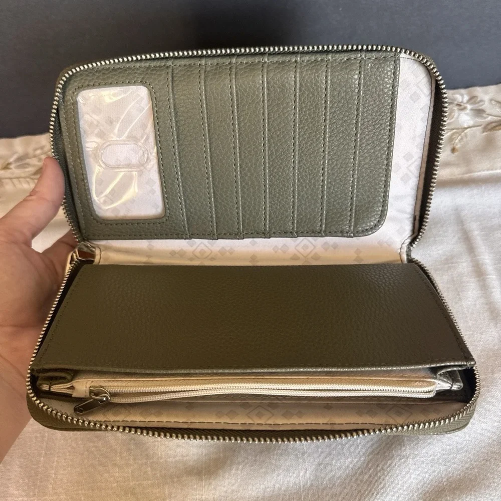 Thirty One 31 All about the Benjamins Wallet Ooh La La Olive  AATB
